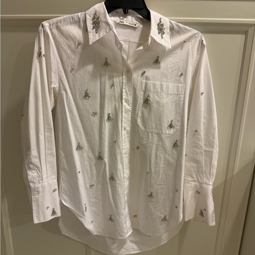 Zara crystal white long sleeve button down blouse. Never worn. Size small